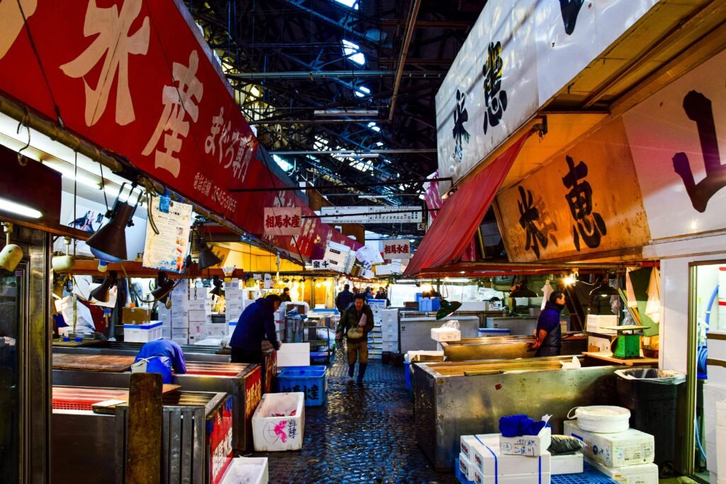 Japan Itinerary Day: Tsukiji Outer Market, a top spot in Tokyo for fresh sushi and seafood.