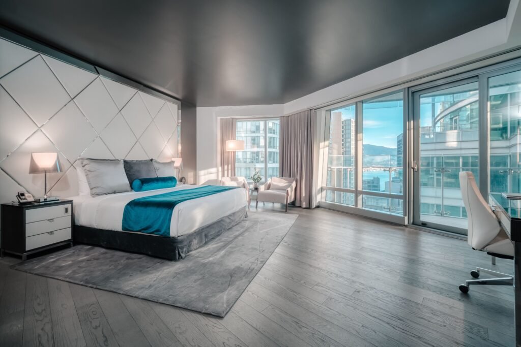 paradox-hotel-near-vancouver-cruise-port Paradox Hotel Vancouver-Hotels Near Vancounver Cruise Port