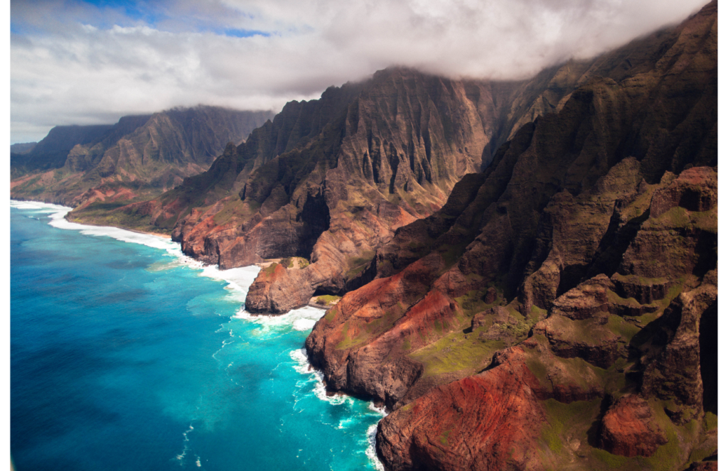 Landscape Photography Of Mountain- Packing List For Hawaii