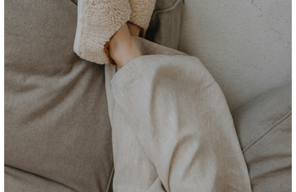 White and Light Simple Presentation (12) Best Travel Gift - Comfort