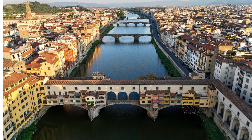 florence-italy-ponte-vecchio-arno-river-cityscap